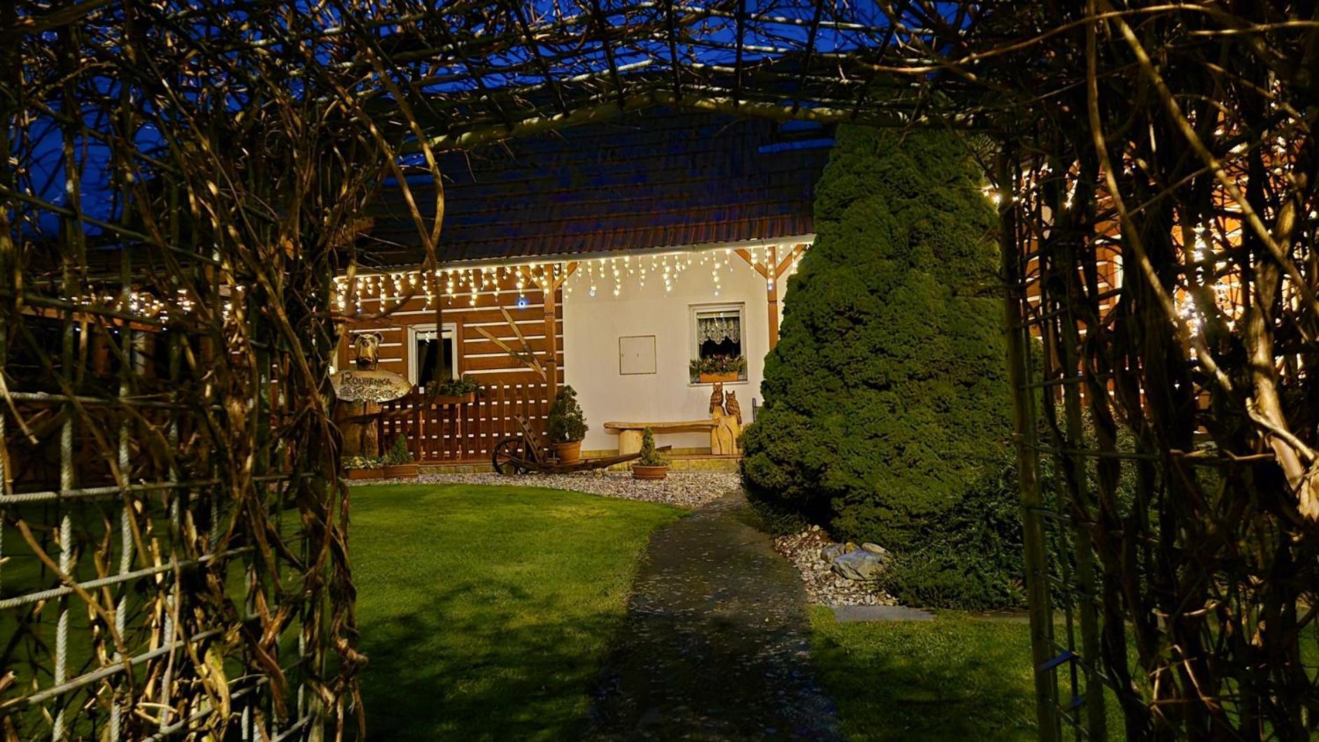 Roubenka Rozkos Villa Nové Město nad Metují Exteriör bild