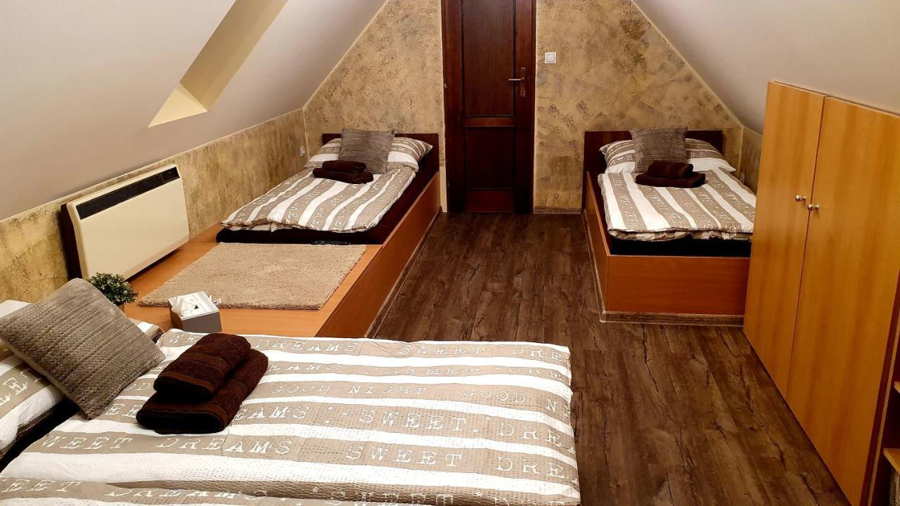 Roubenka Rozkos Villa Nové Město nad Metují Exteriör bild